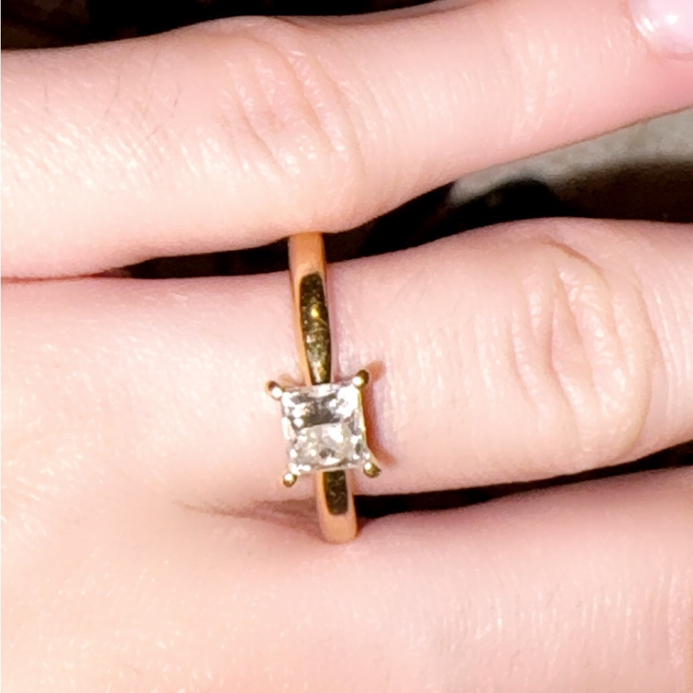 18k Yellow Gold Engagement Ring